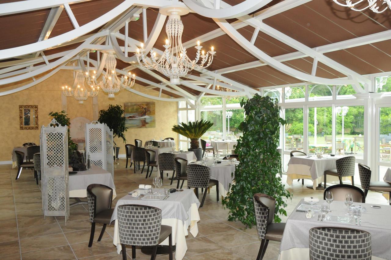 فندق Logis Domaine De Valaudran سالبريس المظهر الخارجي الصورة