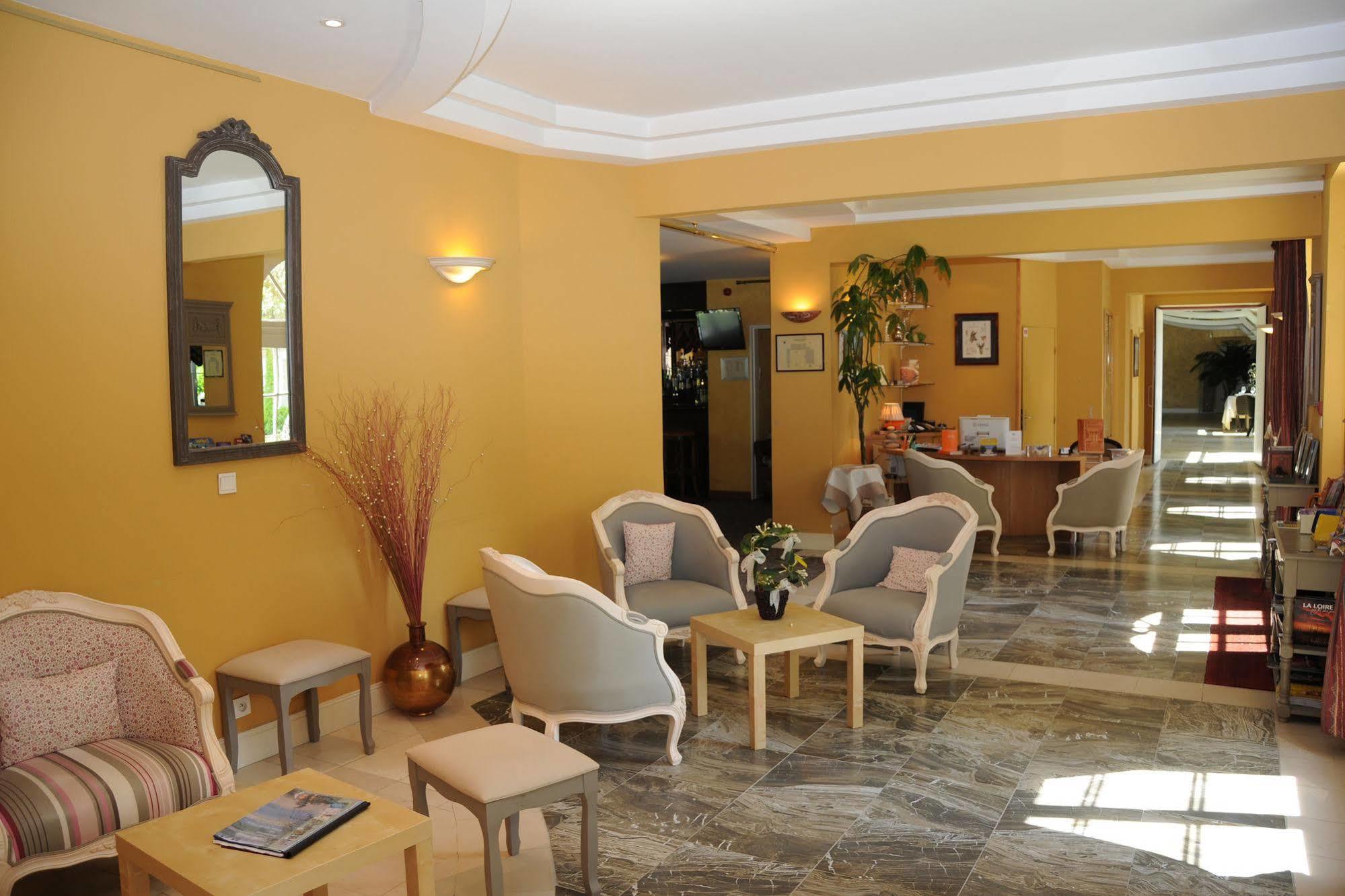 فندق Logis Domaine De Valaudran سالبريس المظهر الخارجي الصورة