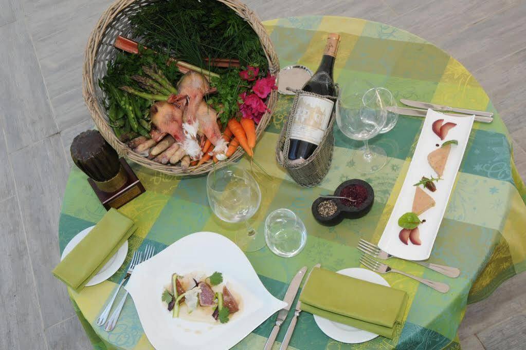 فندق Logis Domaine De Valaudran سالبريس المظهر الخارجي الصورة
